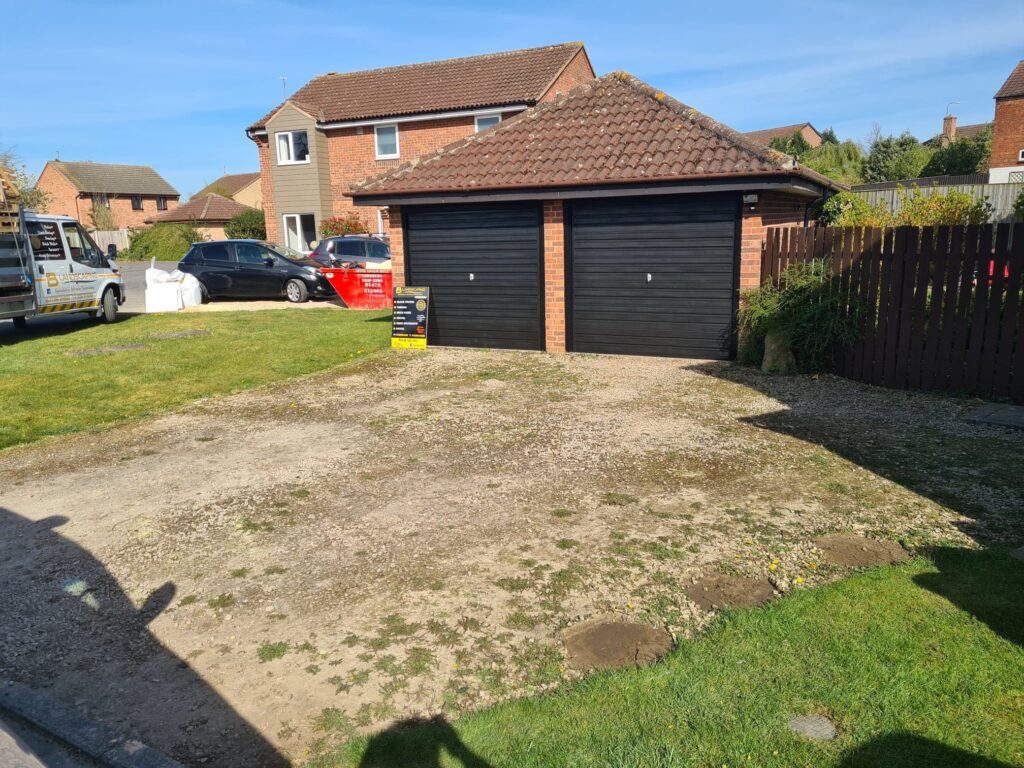 block paving driveway before 1