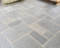 Silvery Grey Calibrated Sandstone